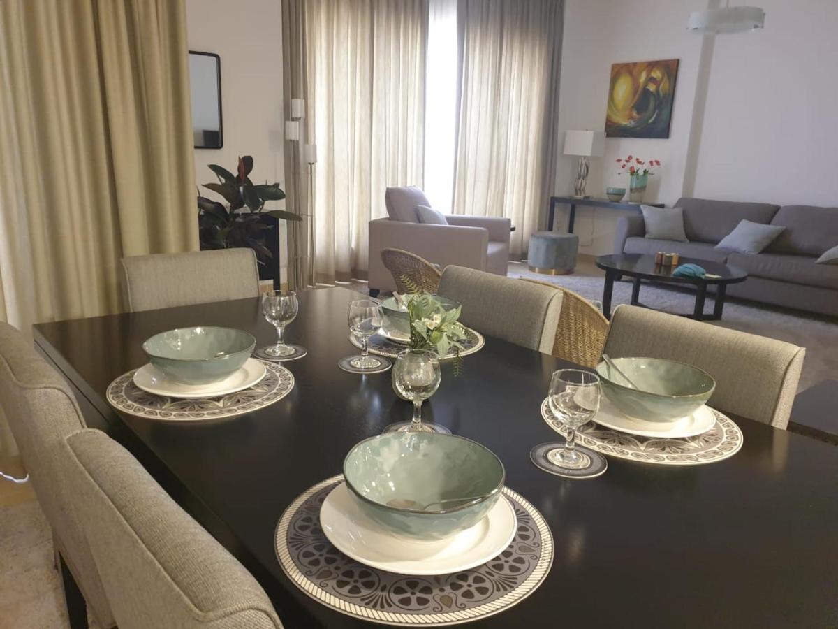 Beautiful Apartment With Amazing Sea Views Dubai Eksteriør billede